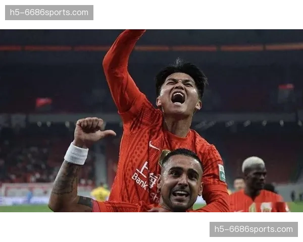 阿奇姆彭闪击破门制胜 大连外援成掀翻卫冕冠军关键