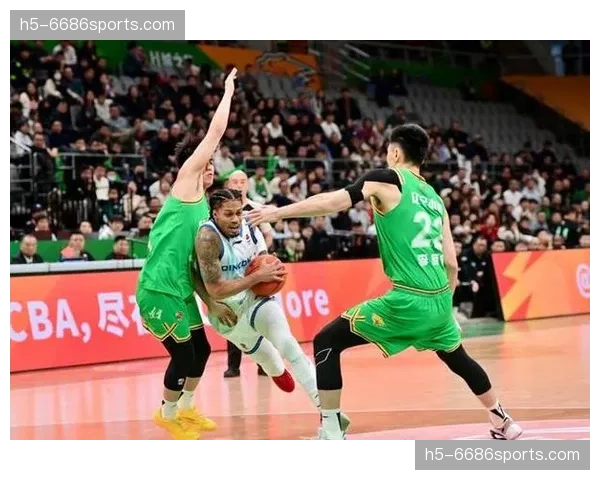 青岛崂山啤酒98-96险胜辽宁 刘维伟暂停布置收奇效